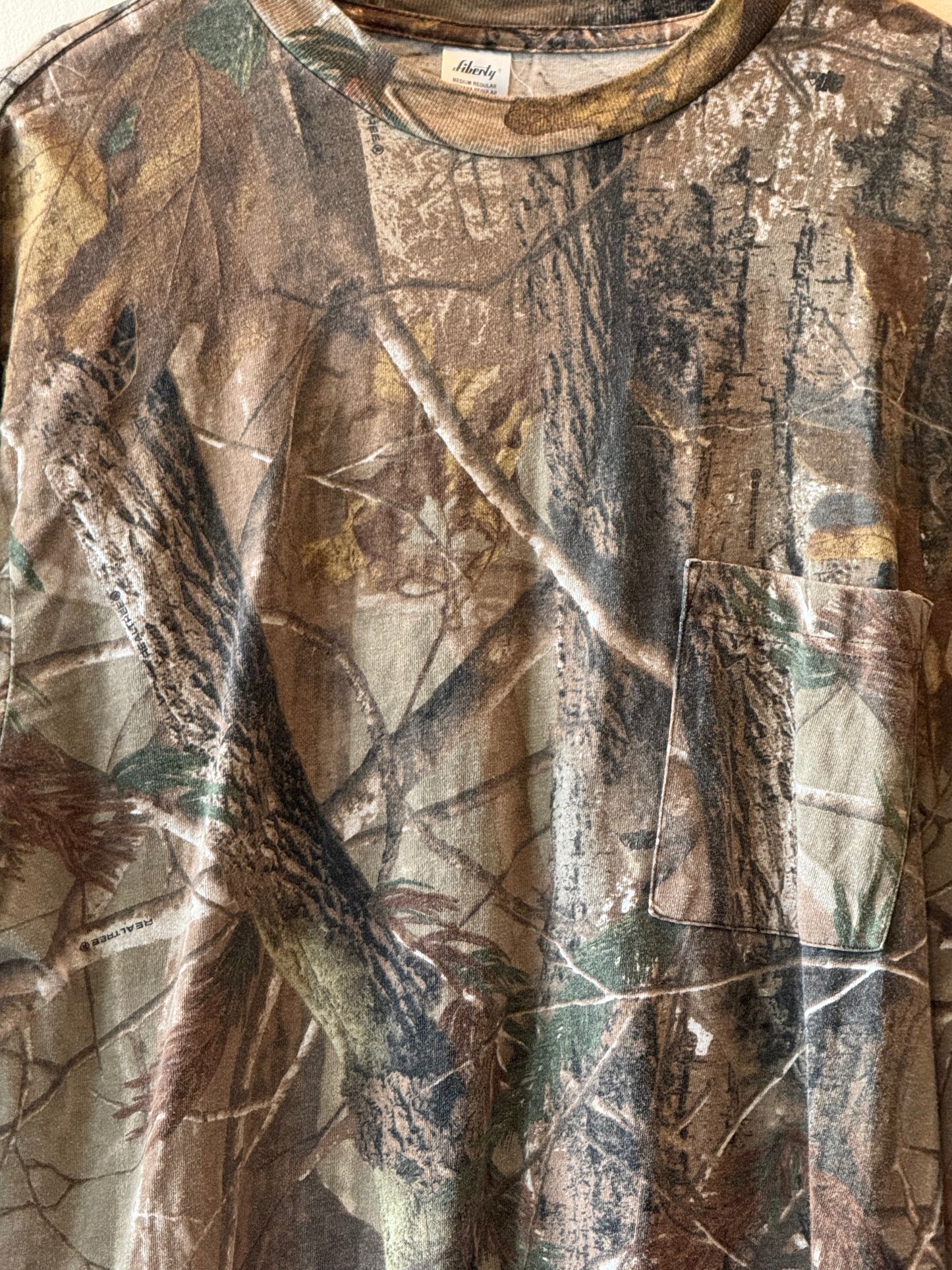 Size M | Liberty Camo Long Sleeve Tee