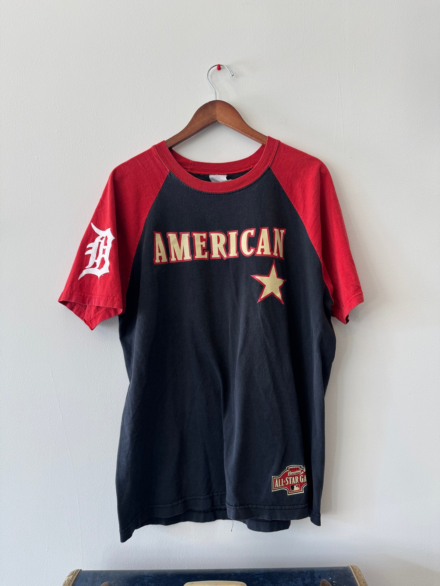 Size XL | Rodriguez Tee